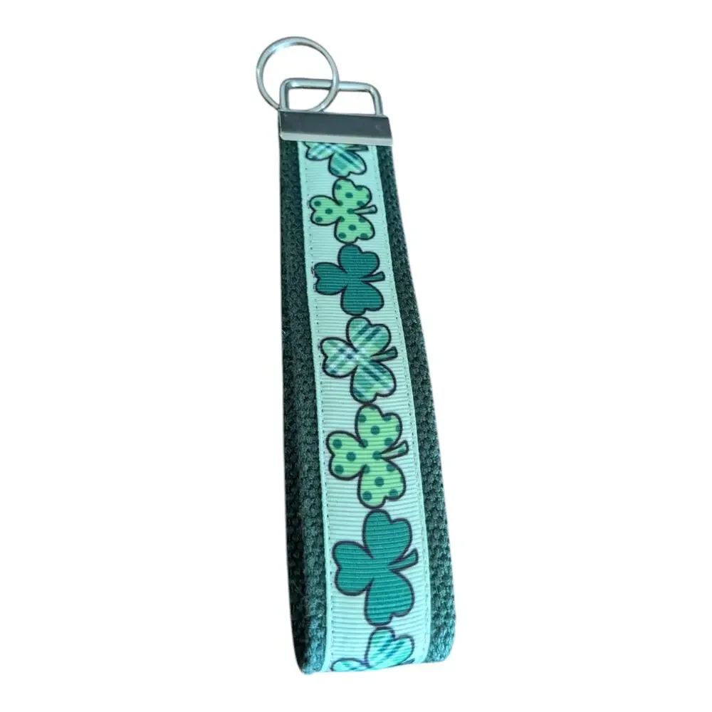 Shamrock Clover Keychain Wristlet Handmade Key‎ FOB Irish St Patricks Day Lucky